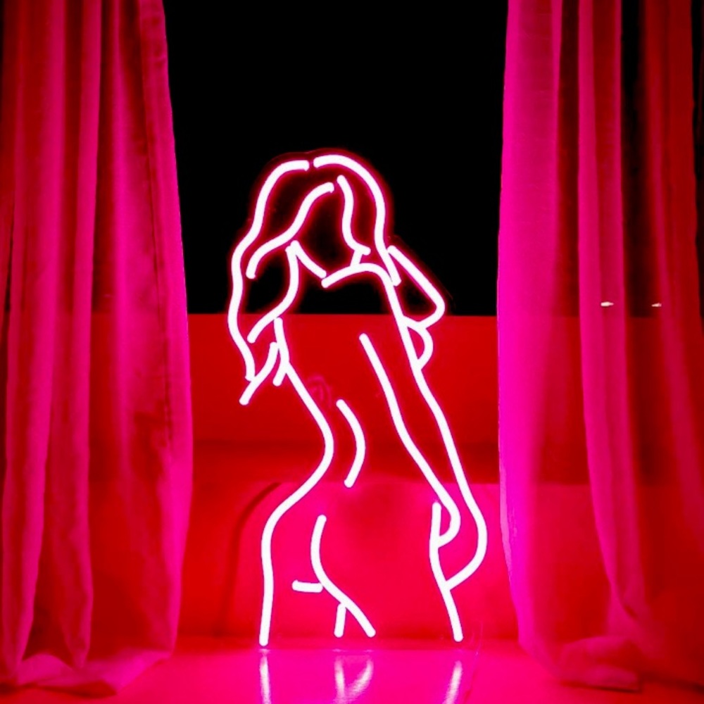 Goddess/Boss Lady Neon Pink LED Light Wall Decor
